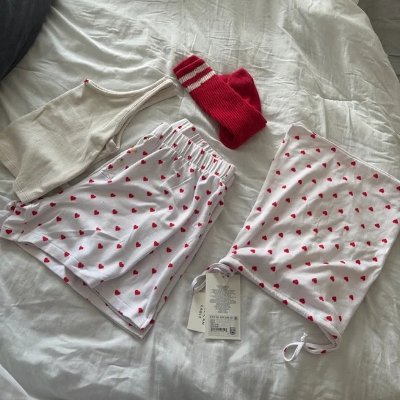 American eagle cropped tank top & high rise short pajama set w/ slouch socks - Picture 5 of 6